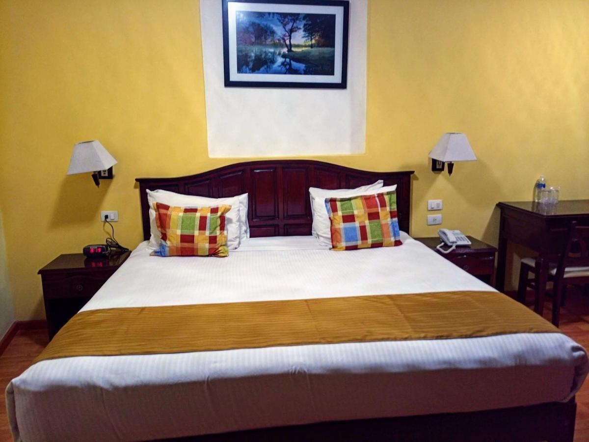 Hotel Madan Cardenas ภายนอก รูปภาพ