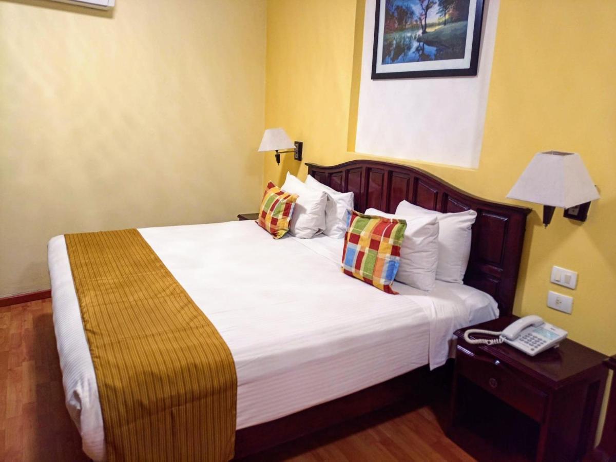 Hotel Madan Cardenas ภายนอก รูปภาพ