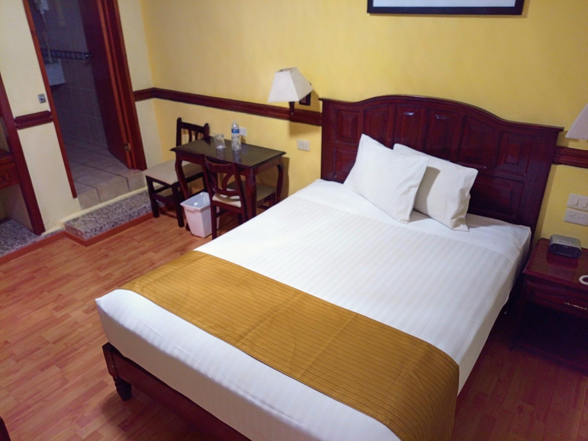 Hotel Madan Cardenas ภายนอก รูปภาพ