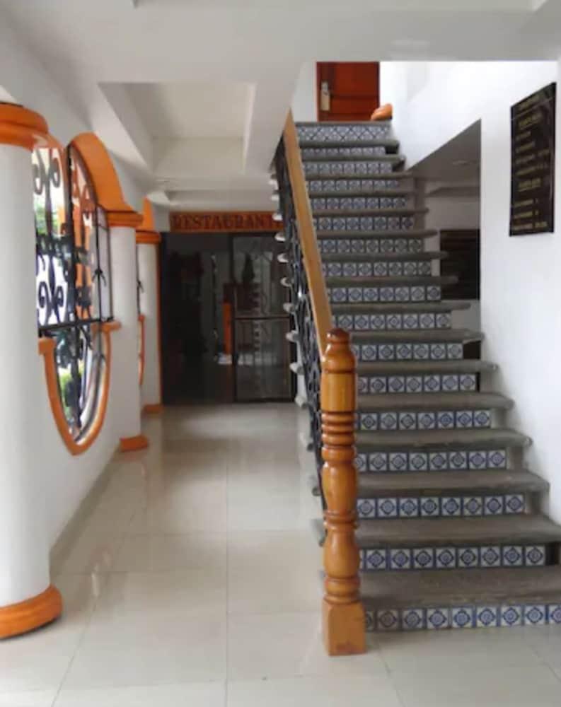 Hotel Madan Cardenas ภายนอก รูปภาพ