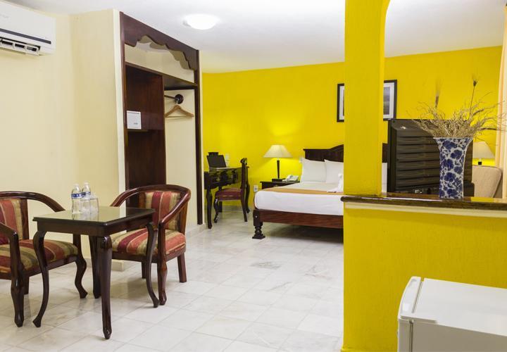 Hotel Madan Cardenas ภายนอก รูปภาพ