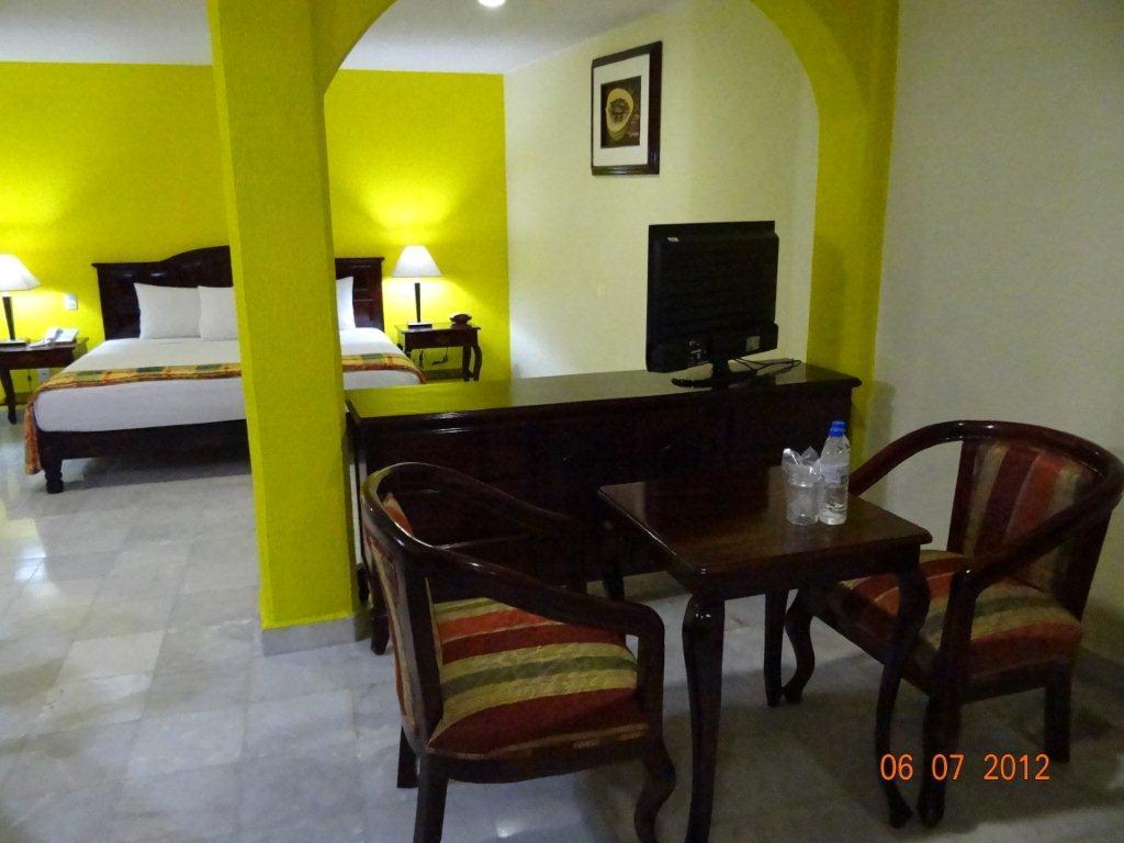 Hotel Madan Cardenas ภายนอก รูปภาพ